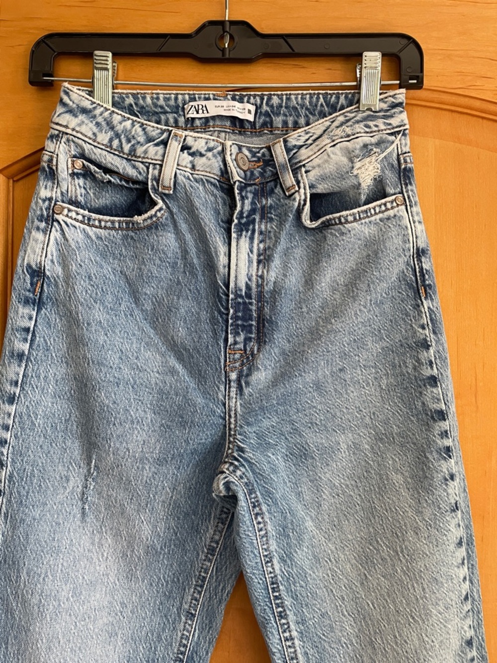 Zara Gorgeous Size 4 Blue Straight Leg Jeans Raw Hem - Picture 2 of 9